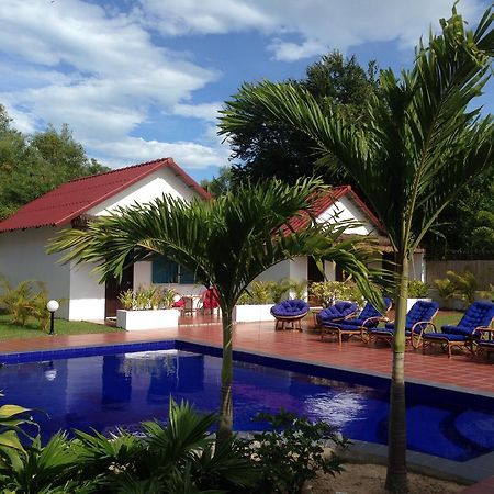 French Garden Resort Sihanoukville Exterior foto