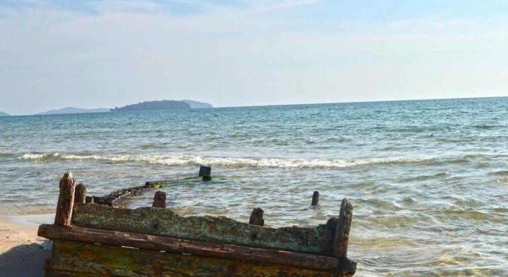 French Garden Resort Sihanoukville Exterior foto